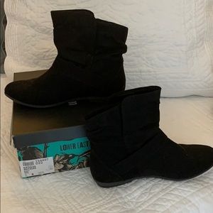Size 8 Black Natalee by Lower East Side